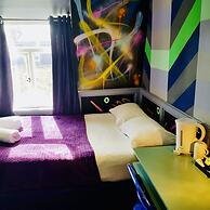KX Rooms