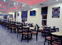 McDonalds Boutique Hotel