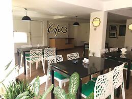 Hotel Miramar, Miramar Beach, Goa