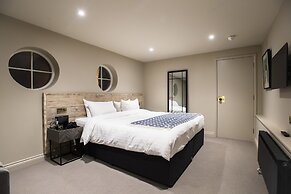 The Lodge Duxford