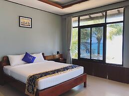 Lagoon Ngapali Beach Lodge