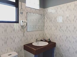 Lagoon Ngapali Beach Lodge