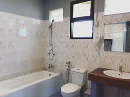 Lagoon Ngapali Beach Lodge