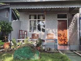 Lagoon Ngapali Beach Lodge