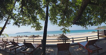 Lagoon Ngapali Beach Lodge