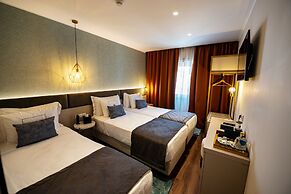 Duplo Charme Boutique Hotel