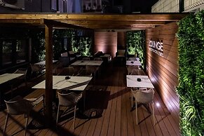 Duplo Charme Boutique Hotel