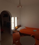 Sunlight Naxos Studio