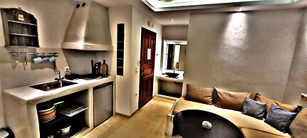 Sunlight Naxos Studio