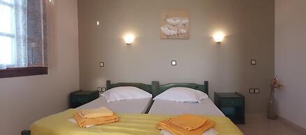 Sunlight Naxos Studio