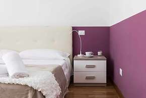 A World Aparts - Torre Argentina Apartments