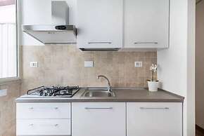 A World Aparts - Torre Argentina Apartments