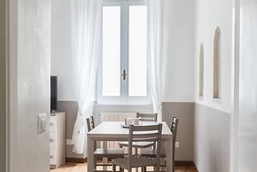 A World Aparts - Torre Argentina Apartments