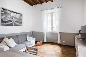 A World Aparts - Torre Argentina Apartments
