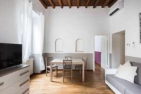 A World Aparts - Torre Argentina Apartments