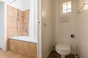 A World Aparts - 13 T. Argentina