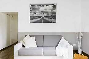 A World Aparts - Torre Argentina Apartments