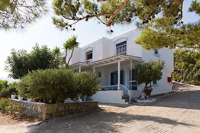 Ferma Hill Apartments