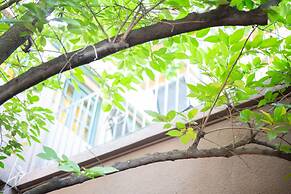 Veranda House on Samreklo 25