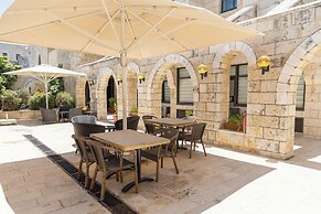 New Gate Hostel