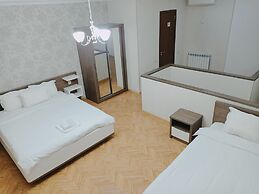 Hotel Four Brothers