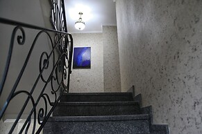 Hotel Four Brothers