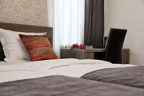 Hotel Four Brothers