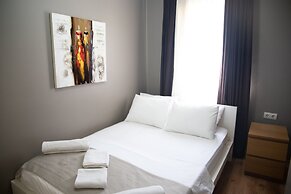 The Hera Suit Hotels