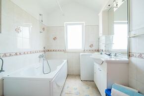 Apartments Ana & Bogdan