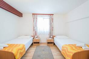 Apartments Ana & Bogdan