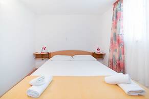 Apartments Ana & Bogdan