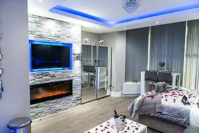 Aphrodite Suites