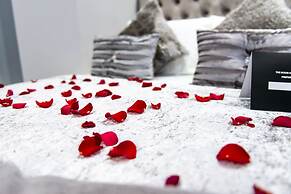Aphrodite Suites