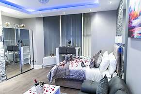 Aphrodite Suites