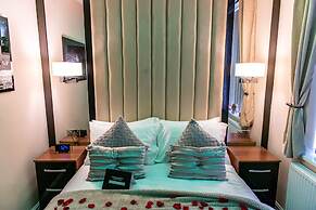 Aphrodite Suites