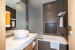 Premier Inn Dubai Dragon Mart