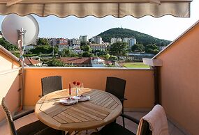 Apartments Miramare & Campara