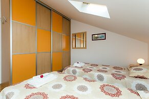 Apartments Miramare & Campara