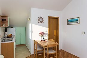 Apartments Miramare & Campara