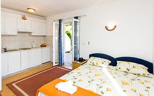 Apartments Miramare & Campara