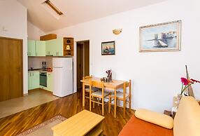 Apartments Miramare & Campara