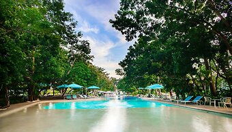 Tambuli Seaside Resort and Spa