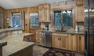 Scenic Wonders Arrow Lodge 4 Bedrooms