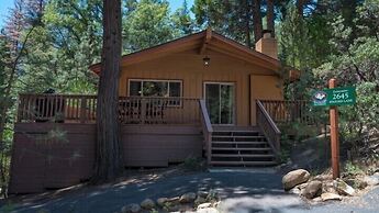 Scenic Wonders Evergreen Cabin 3 Bedroom