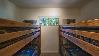 Scenic Wonders Evergreen Cabin 3 Bedroom