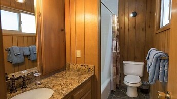 Scenic Wonders Evergreen Cabin 3 Bedroom