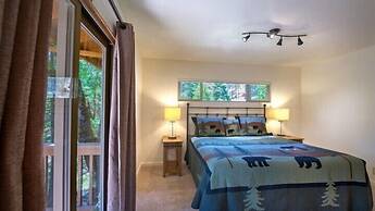 Scenic Wonders Evergreen Cabin 3 Bedroom