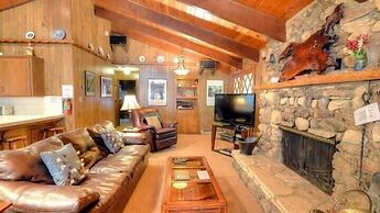 Scenic Wonders Papa Bear Cabin 3 bedroom