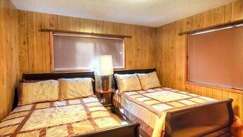 Scenic Wonders Papa Bear Cabin 3 bedroom