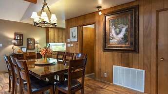 Scenic Wonders Starlight Lodge 4 Bedroom